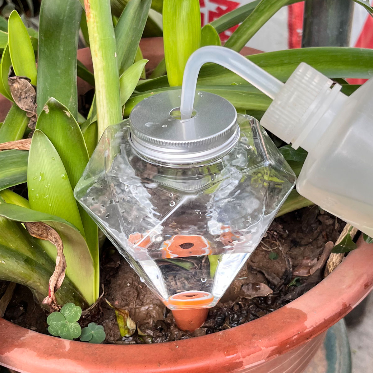 1 шт. Милый пластиковый автома – обзор и цена Automatic Plant Waterer